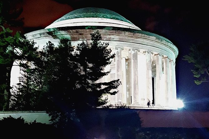 Private Night-Time Monuments Tour of DC for up to 10 Guests - Accessibility and Requirements