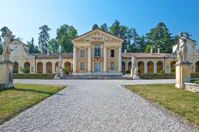 Private Prosecco Wine, Charming Villages and Palladian Villa Day Tour - Meeting and Pickup Information