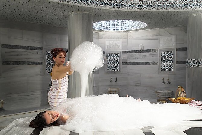 Private Tour in Ephesus and Traditional Turkish Bath From Port - Enjoying a Local Lunch
