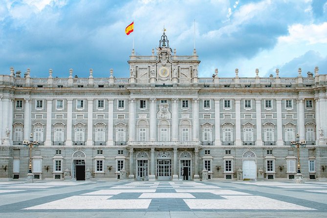 Private Visit to the Royal Palace of Madrid and the Prado Museum - Discovering the Prado Museum