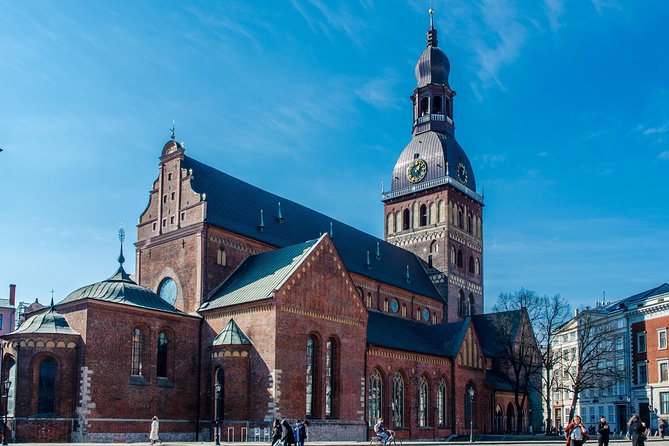 Riga Old Town Walking Tour - Meeting Point and End Point