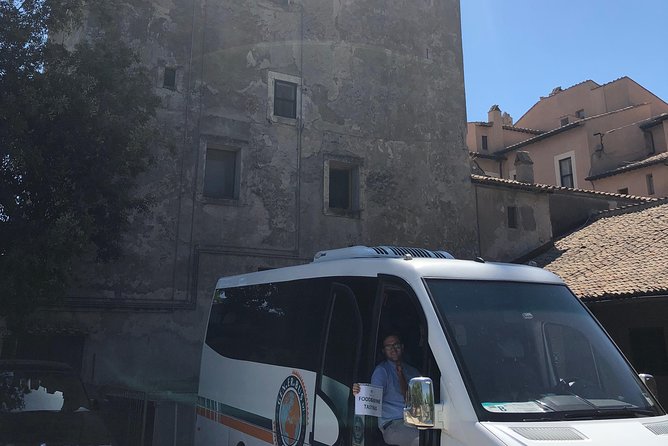 Roman Countryside Food & Wine Tasting in a Medieval Winery - Meeting and Pickup