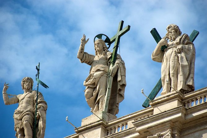 Rome: St Peters Basilica Guided Tour With Dome Climb and Crypt - Climbing the Iconic Dome