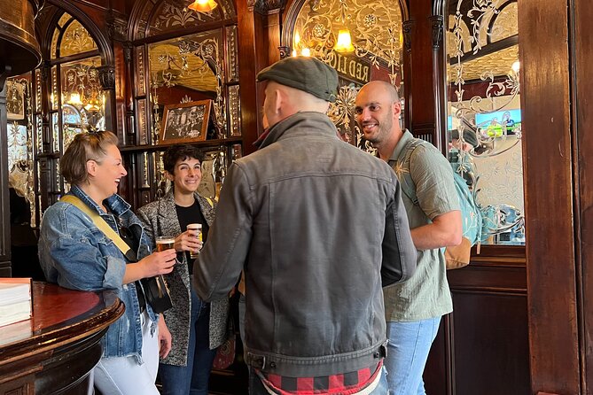 Royal Historic Pubs Walking Guided Tour in London - Reviews and Feedback
