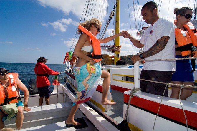Sailing Cave Tour Ponta Da Piedade Lagos - Vessels and Crew