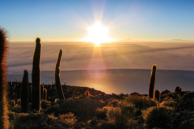 Salar De Uyuni (3 Days) Spanish Speaking Guide - Meeting and Pickup Details
