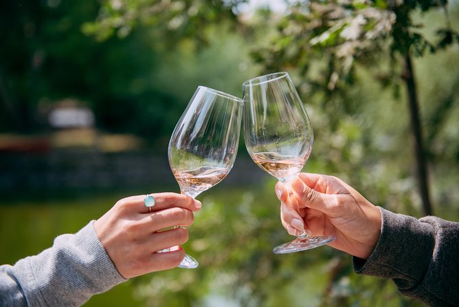 San Francisco Super Saver: Muir Woods & Wine Country W/ Optional Gourmet Lunch - Capturing the Golden Gate Bridge