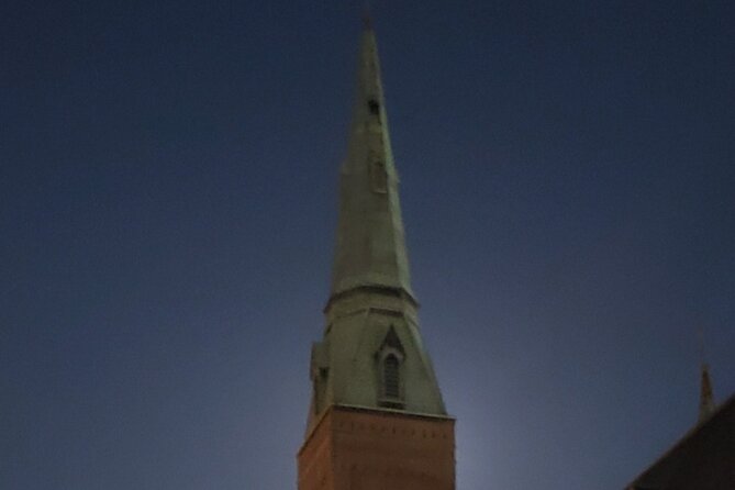 Savannah History and Haunts Candlelit Ghost Walking Tour - Guided by Lantern Light: A Chilling Tour