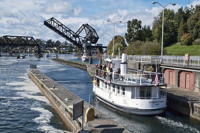 Seattle City and Snoqualmie Falls Half-Day Guided Tour - Positive Traveler Reviews