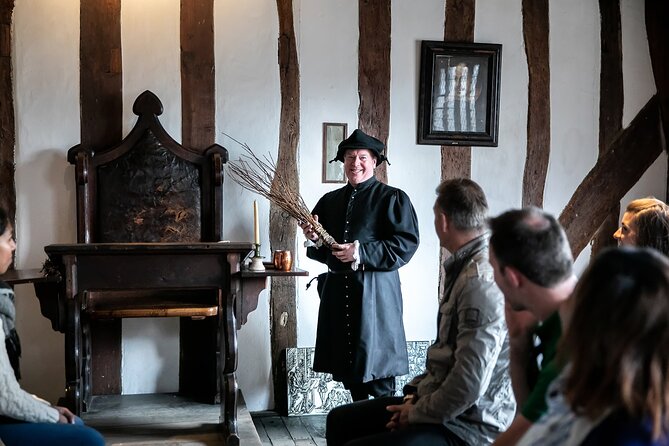 Shakespeares Schoolroom & Guildhall Entry Ticket and Tour - Discover the Guildhalls Council Chamber