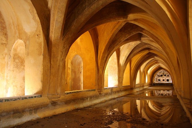 Small-Group Alcazar of Seville Guided Tour With Entry Ticket - Guided Tour Logistics