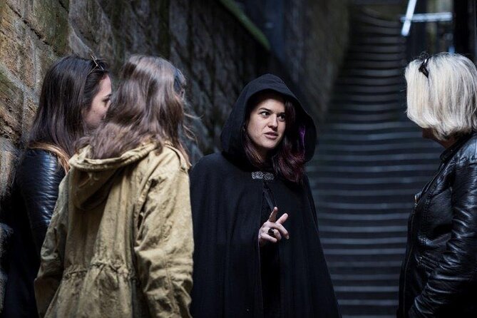 Small Group Ghost Tour Incl. Underground Vaults & Free Drink in Meggets Cellar - Tour Itinerary