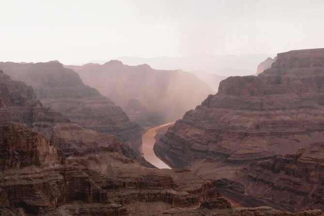 Small Group Grand Canyon, Hoover Dam, 7 Magic Mountains Tour - Pickup Information
