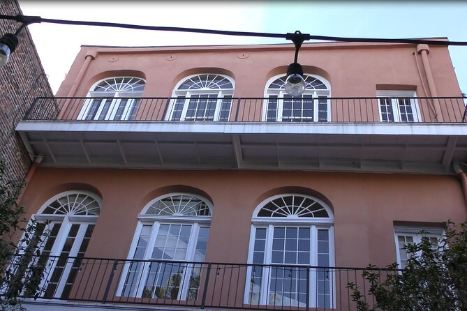 Spooky Family-Friendly Ghost Tour in New Orleans - Family-Friendly Features and Accessibility