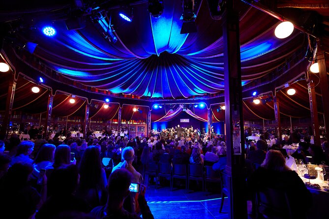 Strauss Dinner Show - Meeting and Accessibility