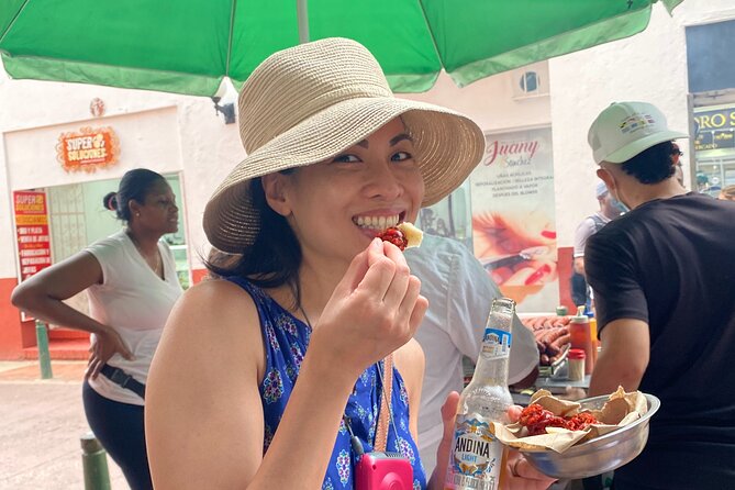 Street Food Tour Cartagena - Accessibility and Accommodations