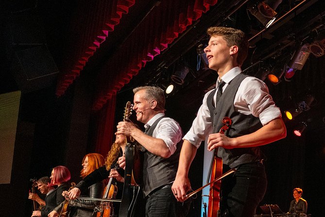 The Dutton Show at the Dutton Family Theater - Highlights of the Performance