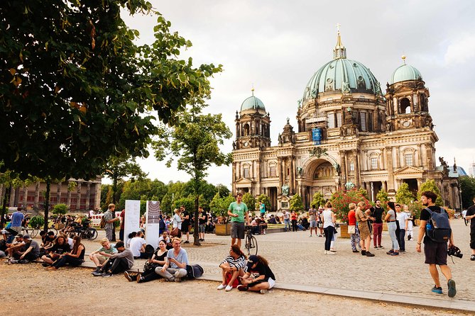 The History of Berlin: WWII PRIVATE Walking Tour With Locals - Brandenburg Gate: Witnessing History at the Citys Iconic Landmark
