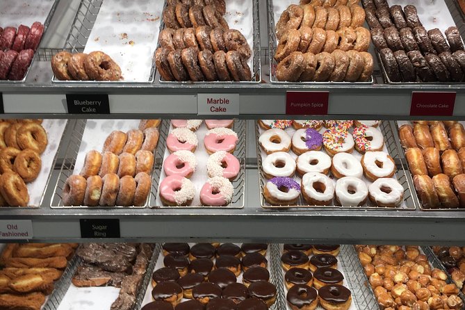 Union Square Donut Adventure and Walking Food Tour - Historical and Architectural Insights