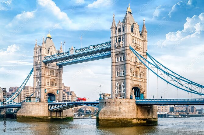 VIP Early Access: Opening Ceremony Tower of London & Bridge Entry - Explore the Crown Jewels Exhibition