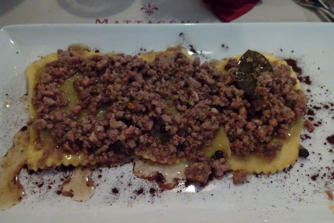 Walking Food Tour of Florence With Tastings - Personalized and Guided Experience