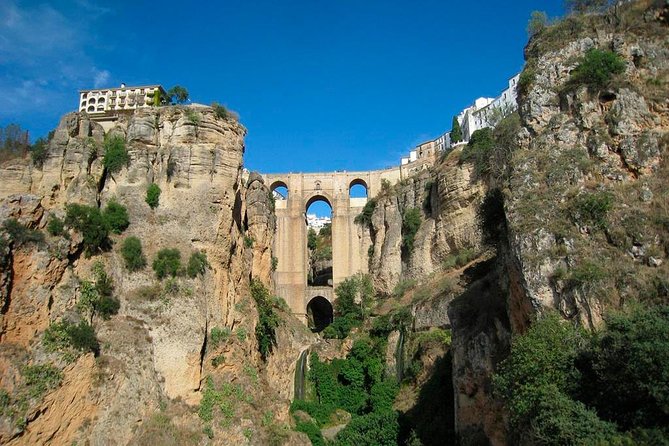 White Villages and Ronda Guided Day Tour From Seville - Logistics and Accessibility