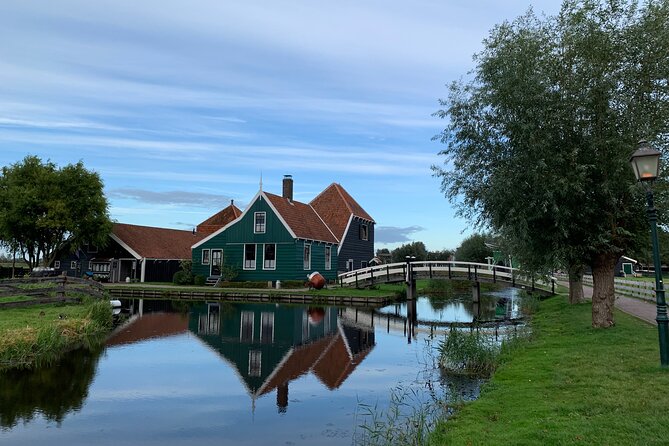 Zaanse Schans and Giethoorn Small-Group Tour With Hotel Pick-Up - Traveler Reviews and Feedback