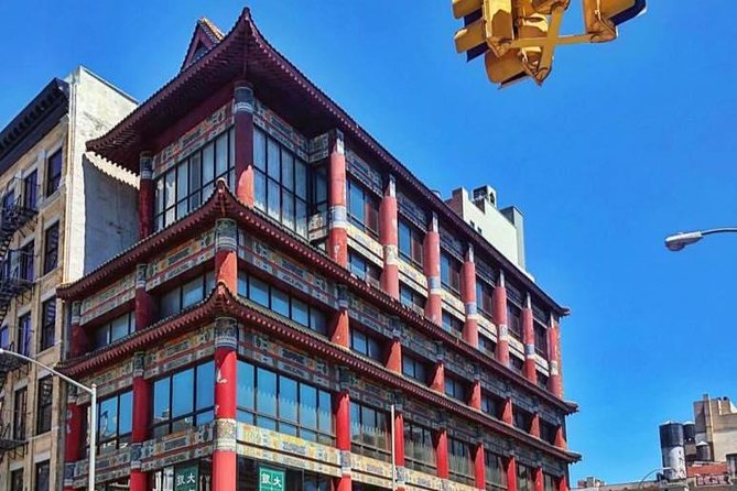 3 New York Neighborhoods Semi-Private Tour : SoHo, Chinatown and Little Italy - Exploring SoHo