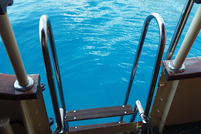 All Inclusive Brac and Solta Islands Swimming Cruise - Meeting and Pickup Information