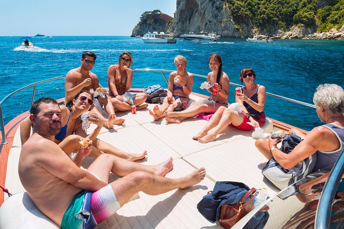 Amalfi Coast Boat Tour From Sorrento With Positano Visit - Exploring Li Galli Island