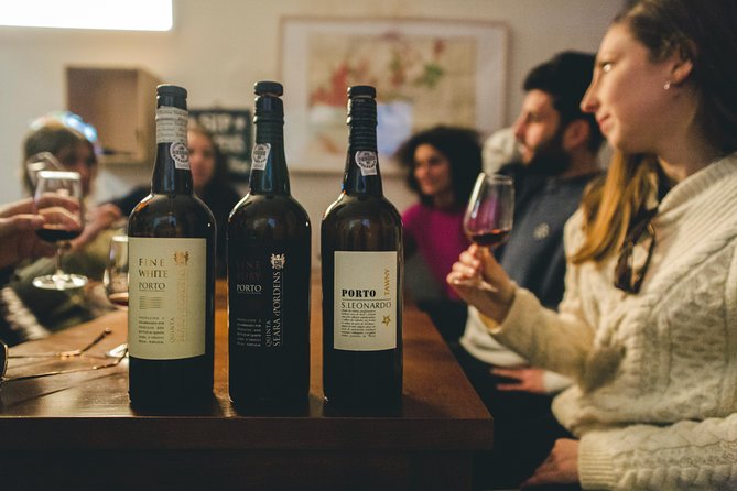 Authentic Food and Wine Tour in Porto by Food Lover Tour - Knowledgeable and Engaging Guides