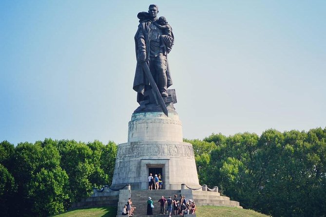 Berlin Private Complete History All Day Walking Tour - Significant Events in Berlins Past