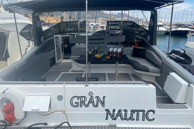 Boat Trip in Fuengirola, Dolphin Watching and Drinks - Traveler Feedback on Dolphin Sightings