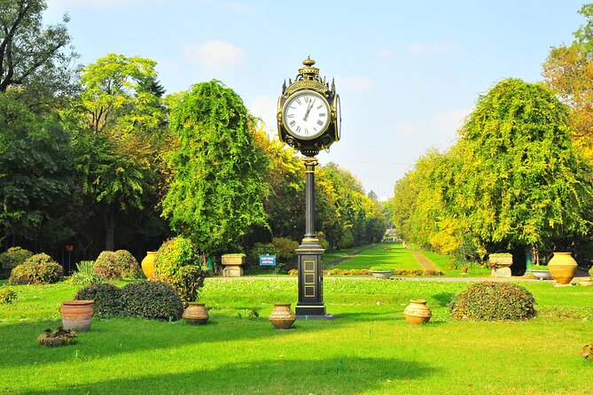 Bucharest Highlights Walking Tour - Exploring the Royal Palace