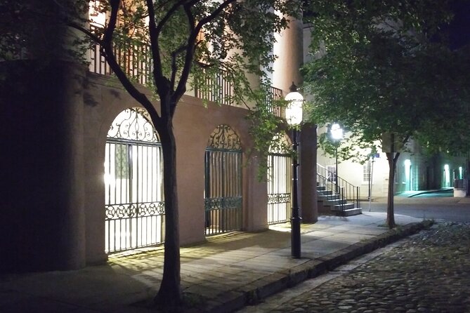 Charleston Dark History & Ghost Tour With Adam - Exploring Haunted Landmarks