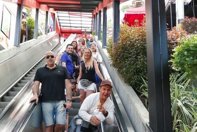 City Tour + Commune 13 Medellin - About Maxitours