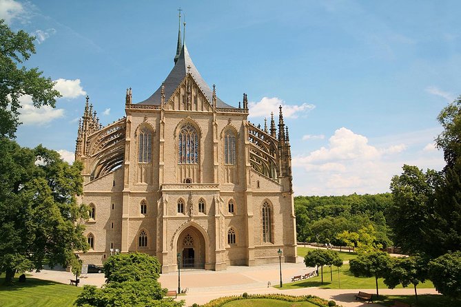 Day Trip to Kutná Hora by Train From Prague - Accessibility and Participation