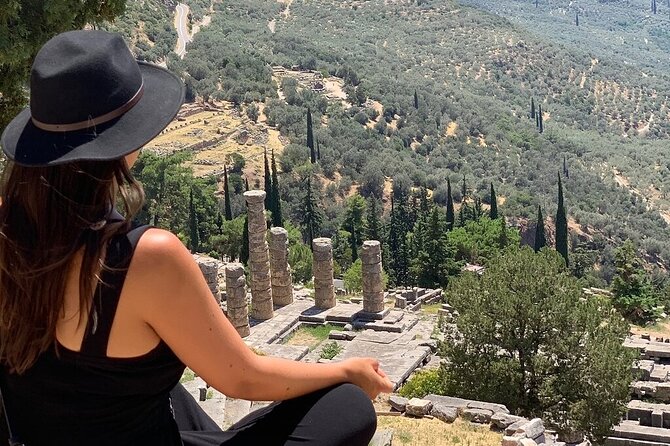 Delphi Guided Small Group Day Tour From Athens - Traveler Experiences and Feedback