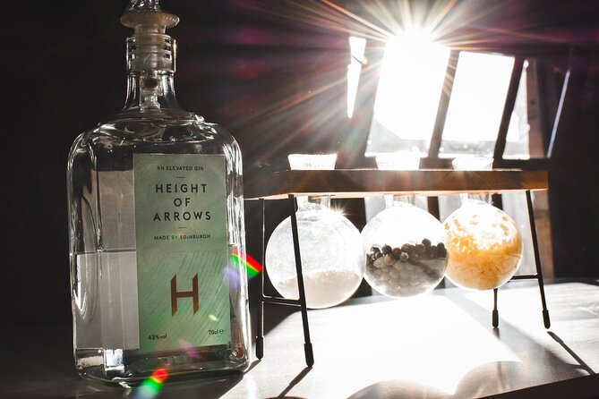 Edinburgh: Holyrood Distillery Whisky and Gin Tour & Tasting - Sampling the Spirits
