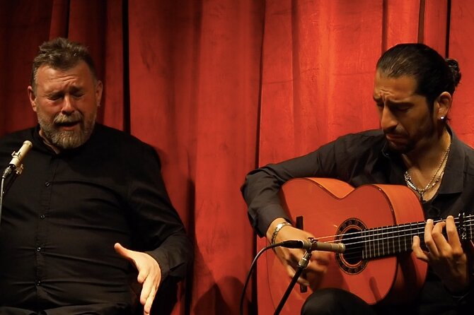Flamenco Casa Sors & Guitar Museum With Optional Dinner&Cocktail - Exploring the Guitar Museum