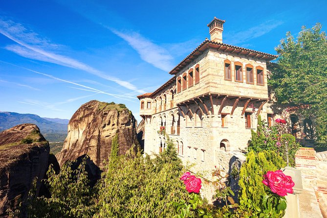 Full-Day Trip to Meteora From Thessaloniki - Exploring the Monasteries