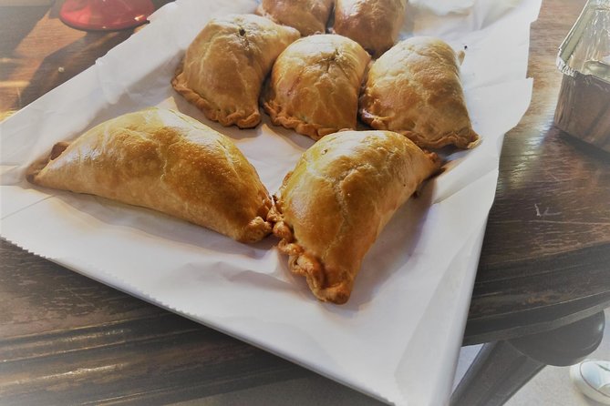 Georgetown Foodie Culinary Tour & Neighborhood Walk - Georgetowns History, Culture, and Architecture