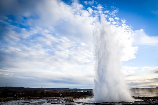 Golden Circle, Fridheimar & Secret Lagoon Small-Group Tour - Thingvellir National Park: A UNESCO World Heritage Site