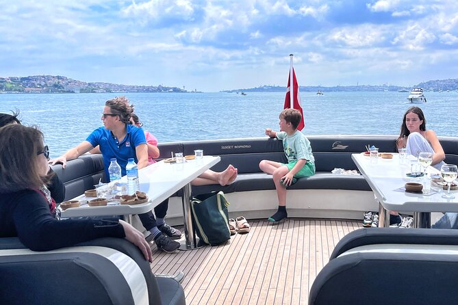 Guided Bosphorus Yacht Cruise With Asian Side Visit - Meeting Point and Pickup Details