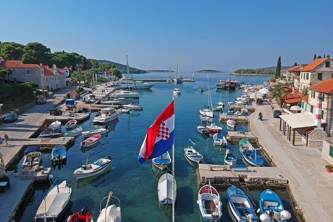 Half Day Speedboat Tour to Three Islands From Trogir - The Blue Lagoon (Drvenik Veli)