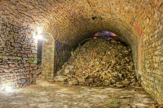 Hidden Brewery Caverns Tour in Cincinnati With Beer Tasting - Exploring the Rhinegeist Brewerys History