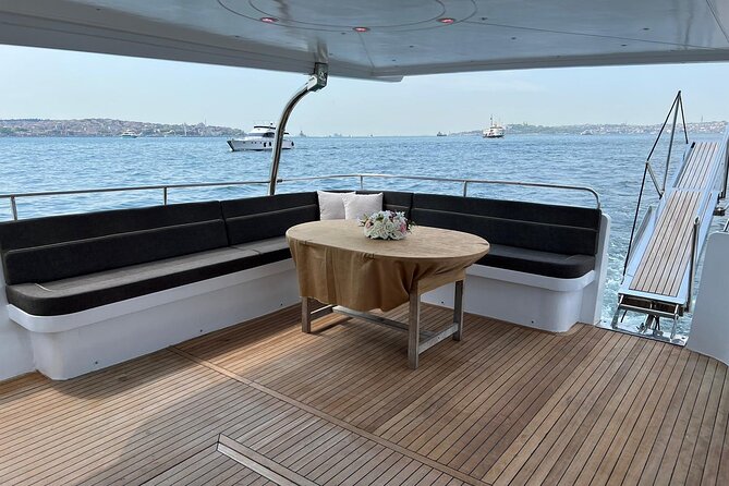 Istanbul: Small-Group Yacht Cruise With Snacks, Sunset or Daytime - Traveler Feedback