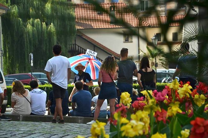 Krakows Essential Tour of the Old Town and Wawel Castle - Tour Logistics and Accessibility