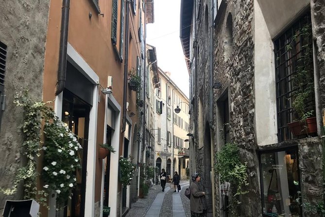 Lake Como: Ebike City Tour Guided by an Ipad and a Tour Leader - Weather Dependency and Suitability