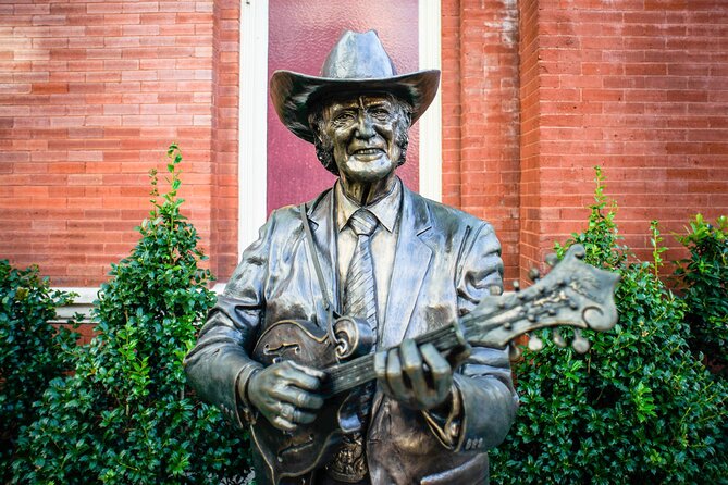 Music City Food, Drink, Sightseeing Walking Tour Along Broadway - Cocktail Tasting and Live Music